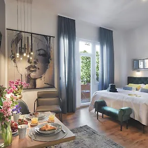 E&f Luxury , Pula Croatia