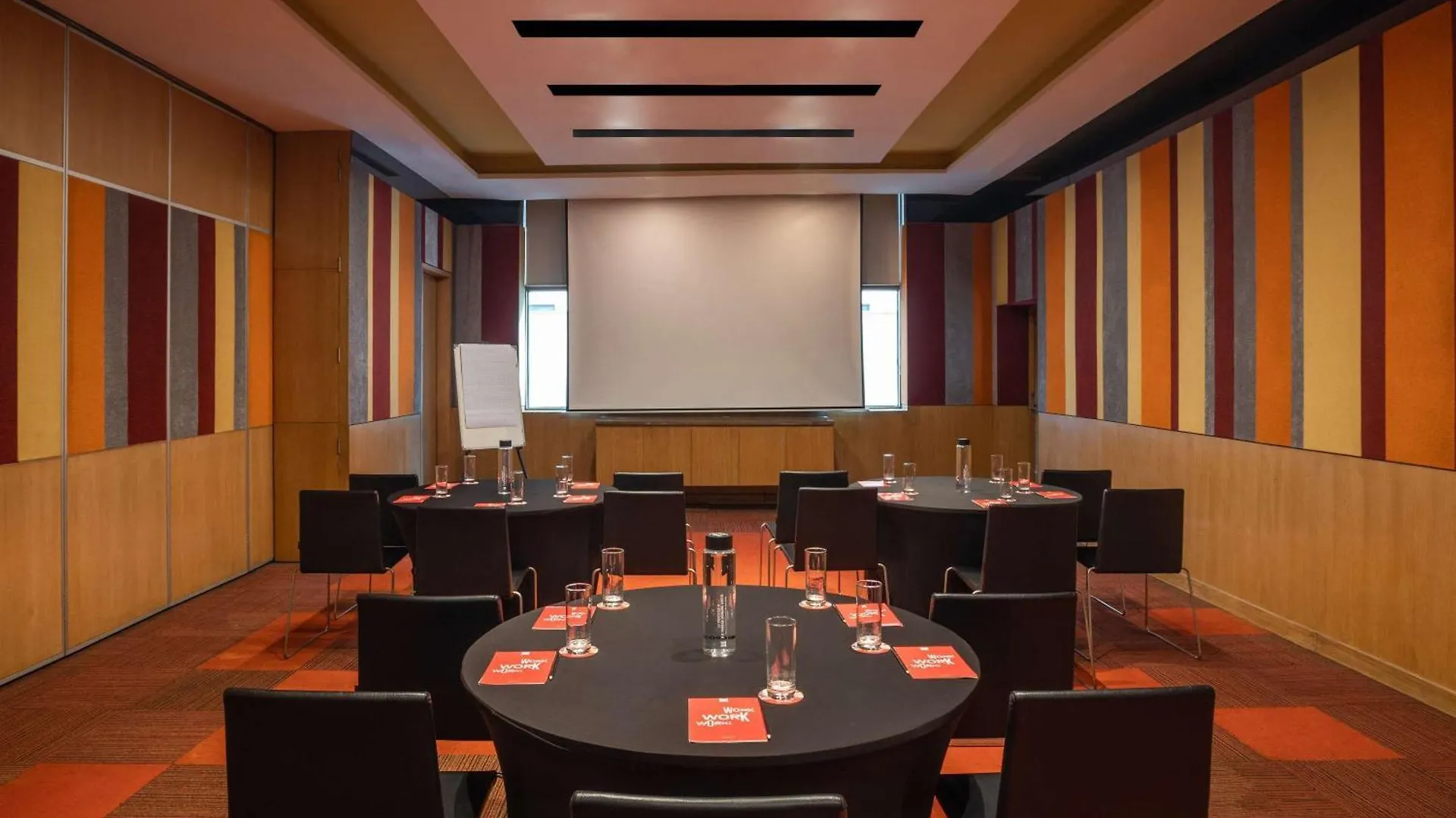 Ibis New Delhi Aerocity - An Accor Brand Hotel