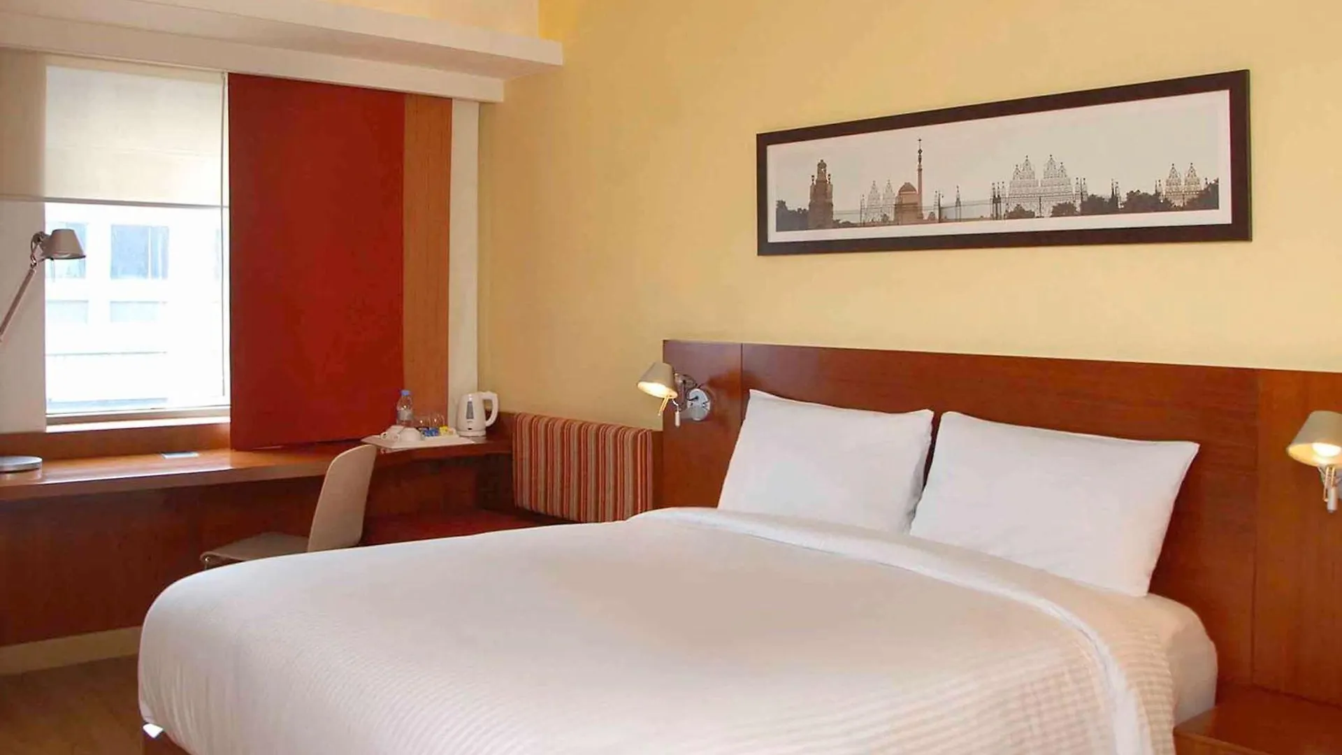 Ibis New Delhi Aerocity - An Accor Brand 4*,  Indie
