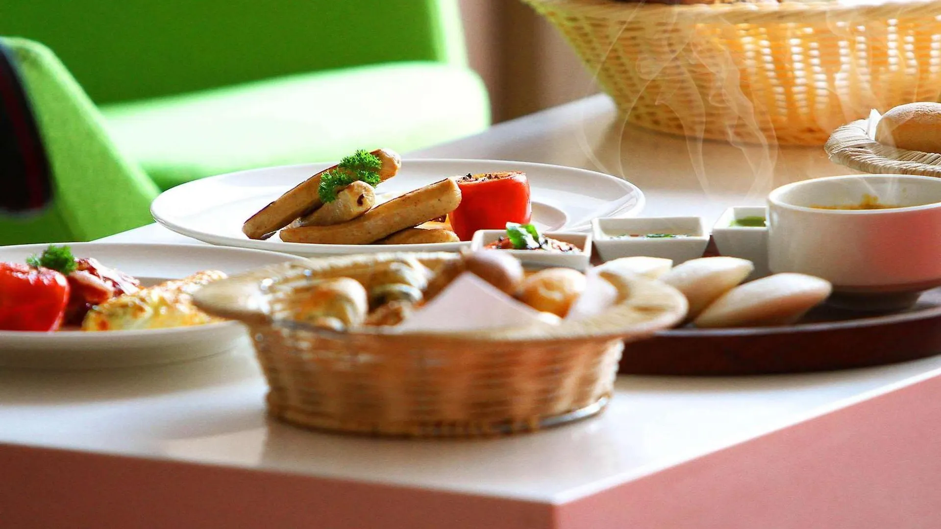 Ibis New Delhi Aerocity - An Accor Brand